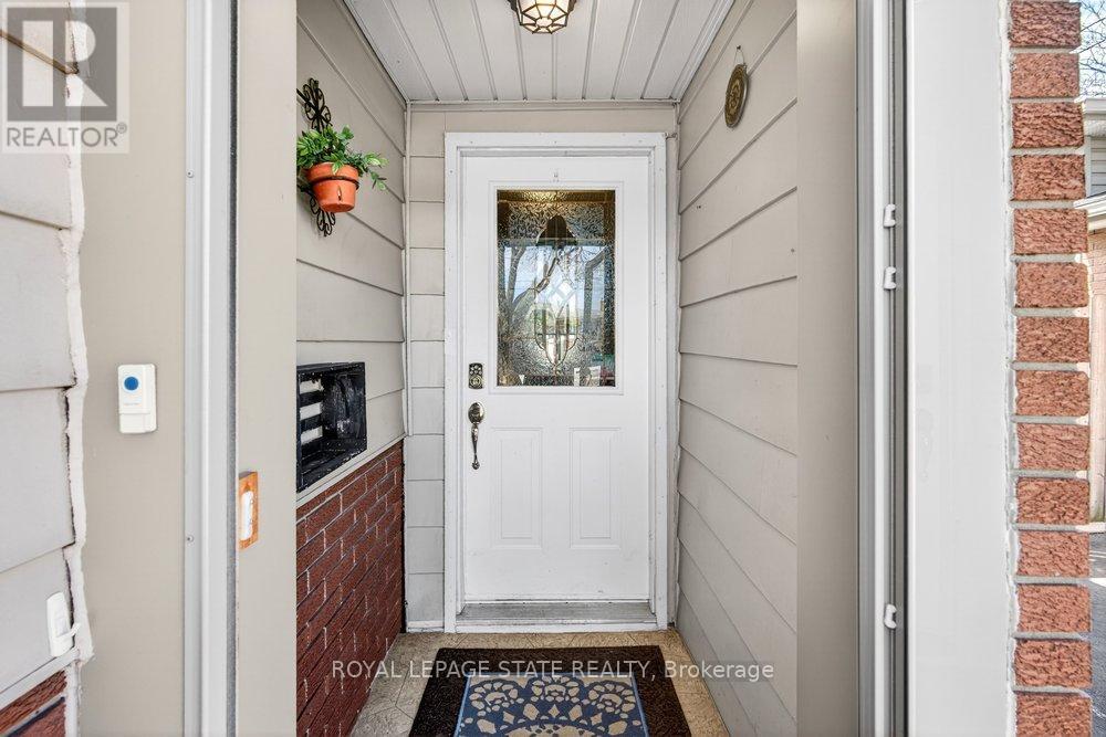 368 CARSON DRIVE, Hamilton (Lisgar), Ontario, L8T4V1 — Photo 4