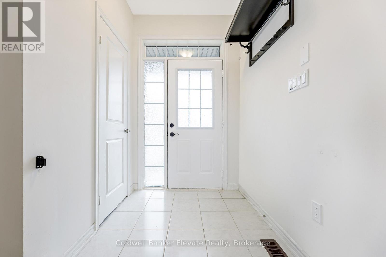 108 FLAGG AVENUE, Brant (Paris), Ontario, N3L0J8 — Photo 5