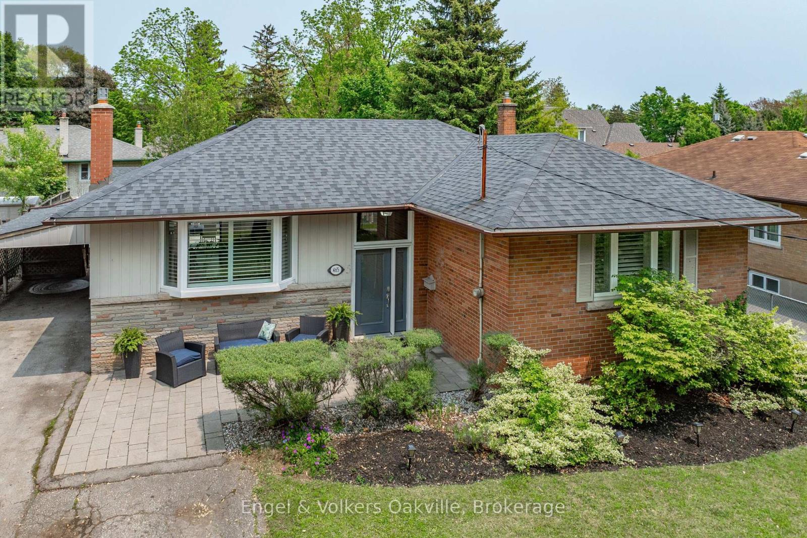 465 FOURTH LINE, Oakville (WO West), Ontario, L6L5A6 — Photo 2