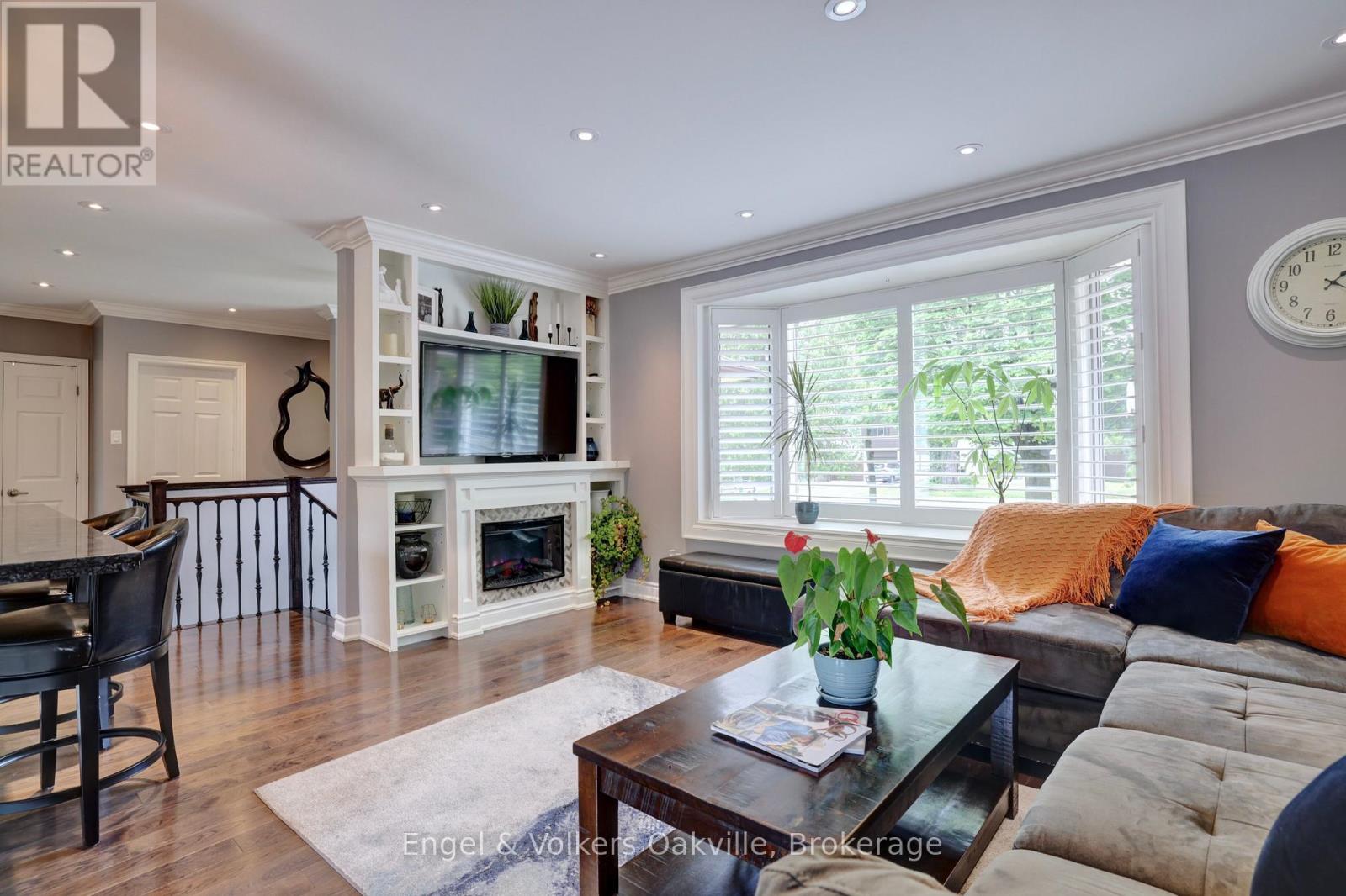 465 FOURTH LINE, Oakville (WO West), Ontario, L6L5A6 — Photo 8