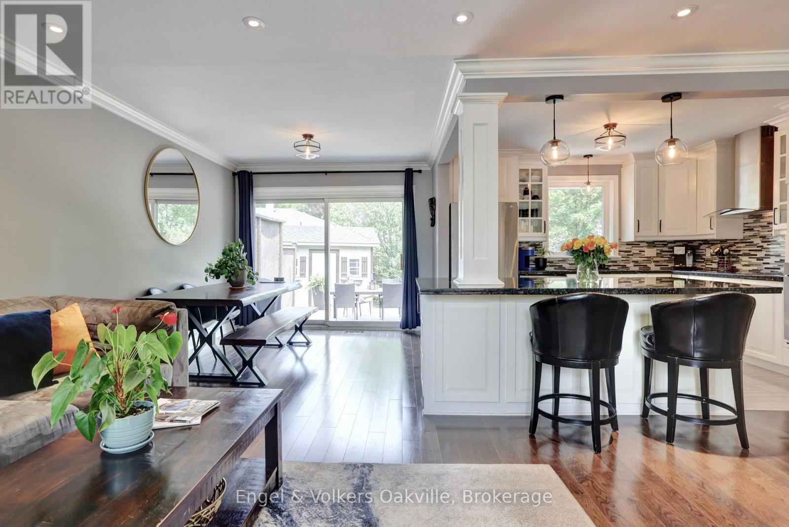 465 FOURTH LINE, Oakville (WO West), Ontario, L6L5A6 — Photo 9