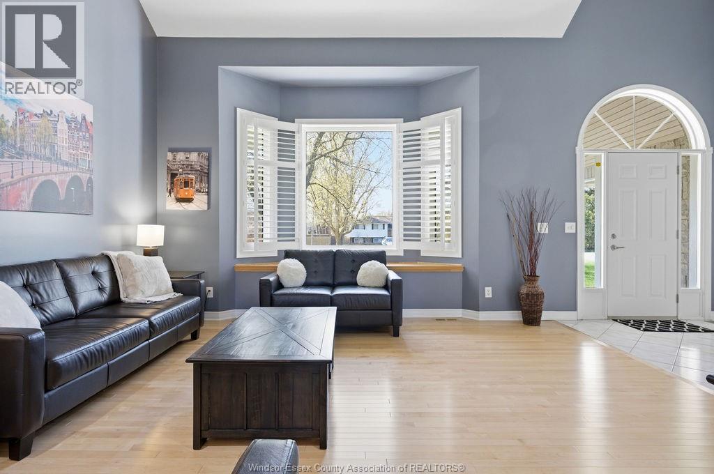 552 OLD TECUMSEH ROAD, Lakeshore, Ontario, N0R1A0 — Photo 4