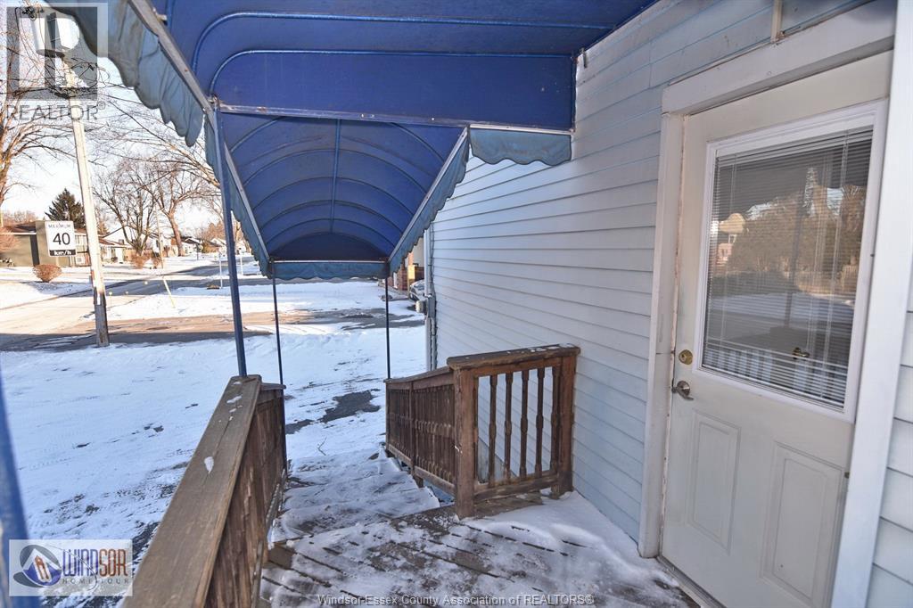 911 FRONT ROAD, LaSalle, Ontario, N9J2A5 — Photo 6