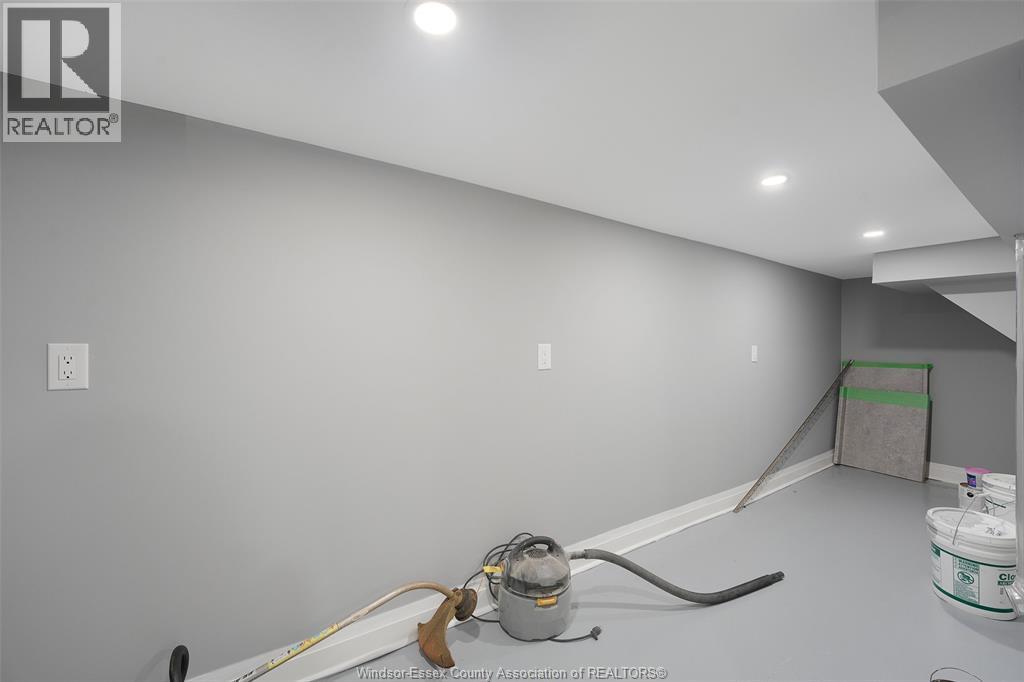 1059 ELSMERE AVENUE, Windsor, Ontario, N9A2B1 — Photo 25