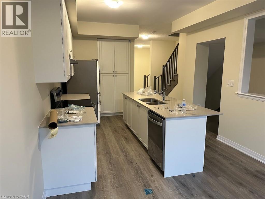 185 BEDROCK Drive Unit# 45, Hamilton, Ontario, L8J1X5 — Photo 5