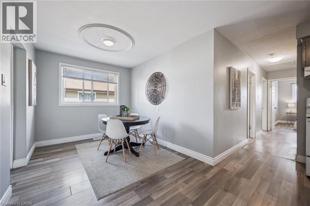 27 VICMOUNT Drive, Kitchener, Ontario, N2M2A2 — Photo 10