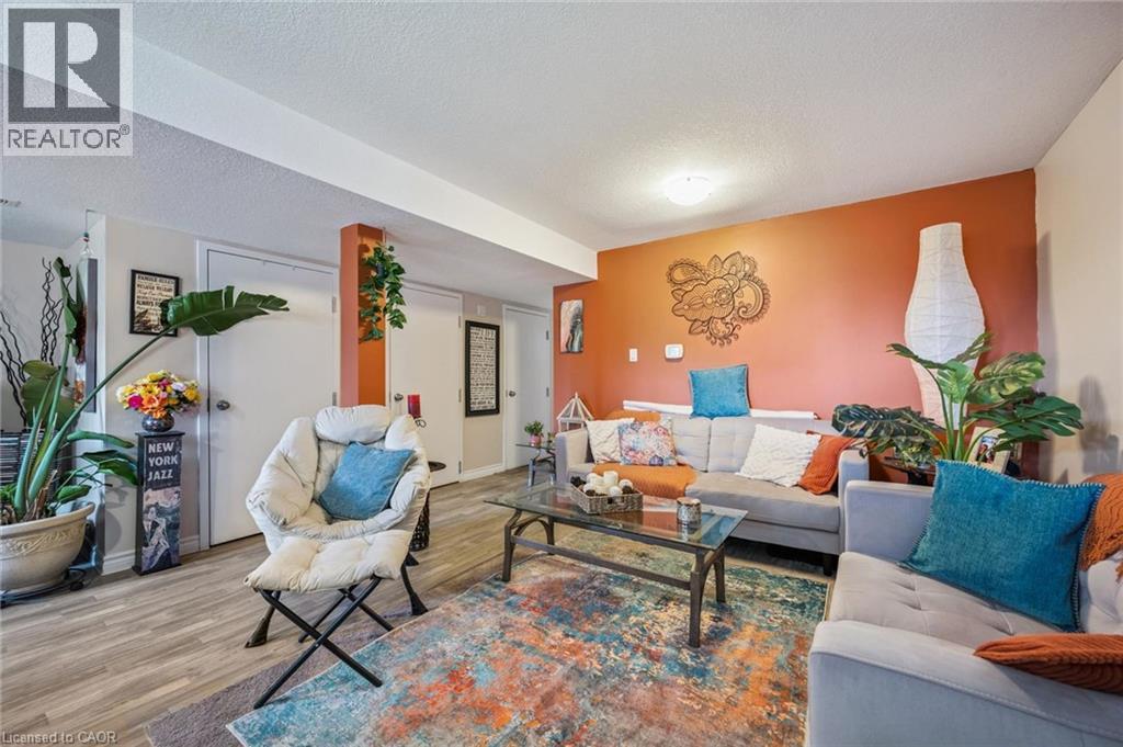 27 VICMOUNT Drive, Kitchener, Ontario, N2M2A2 — Photo 25