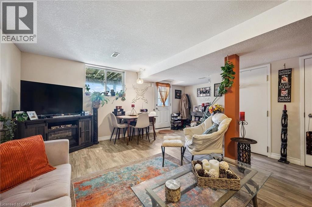 27 VICMOUNT Drive, Kitchener, Ontario, N2M2A2 — Photo 26