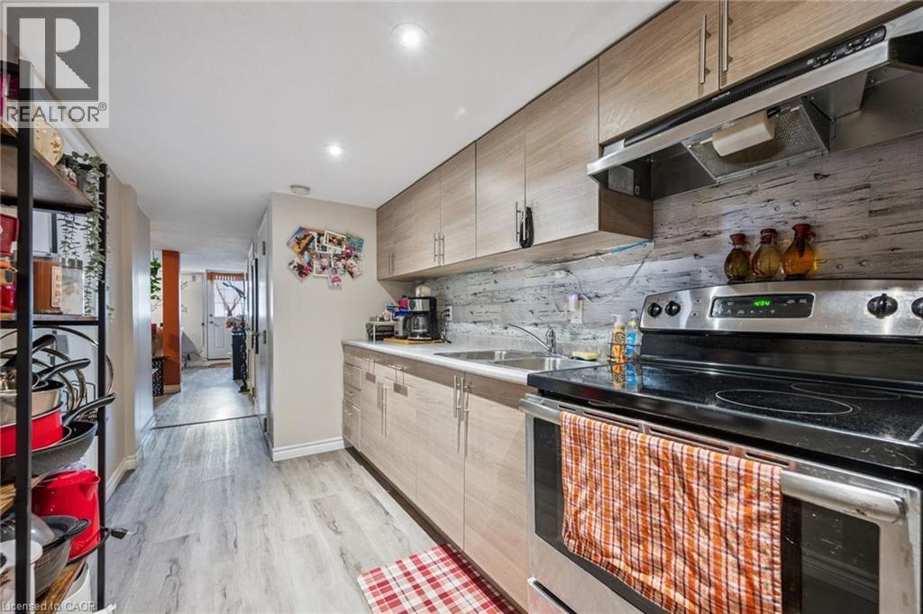 27 VICMOUNT Drive, Kitchener, Ontario, N2M2A2 — Photo 29