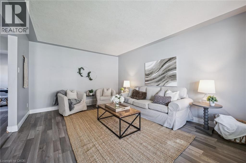 27 VICMOUNT Drive, Kitchener, Ontario, N2M2A2 — Photo 7