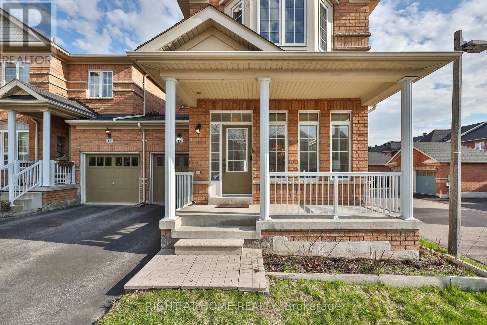 11 RIZAL AVENUE, Markham (Box Grove), Ontario, L6B0G7 — Photo 3