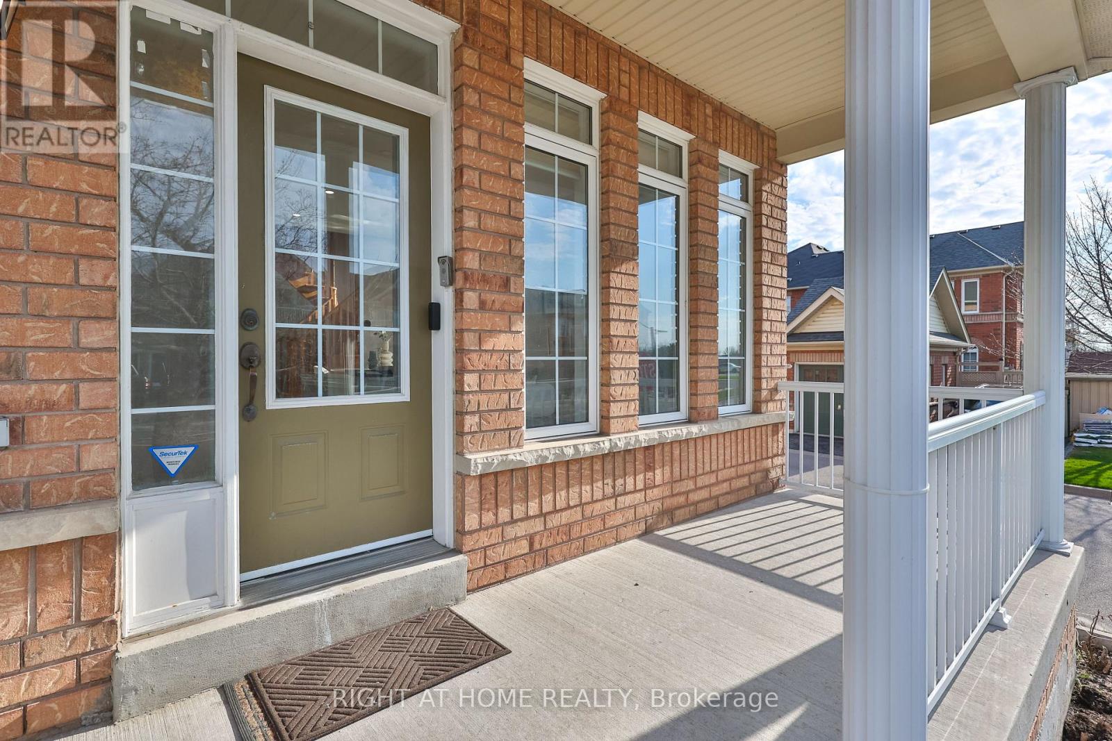 11 RIZAL AVENUE, Markham (Box Grove), Ontario, L6B0G7 — Photo 4