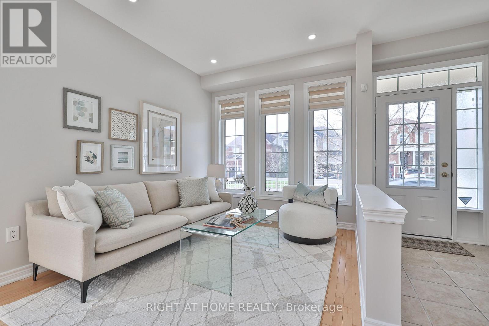 11 RIZAL AVENUE, Markham (Box Grove), Ontario, L6B0G7 — Photo 5