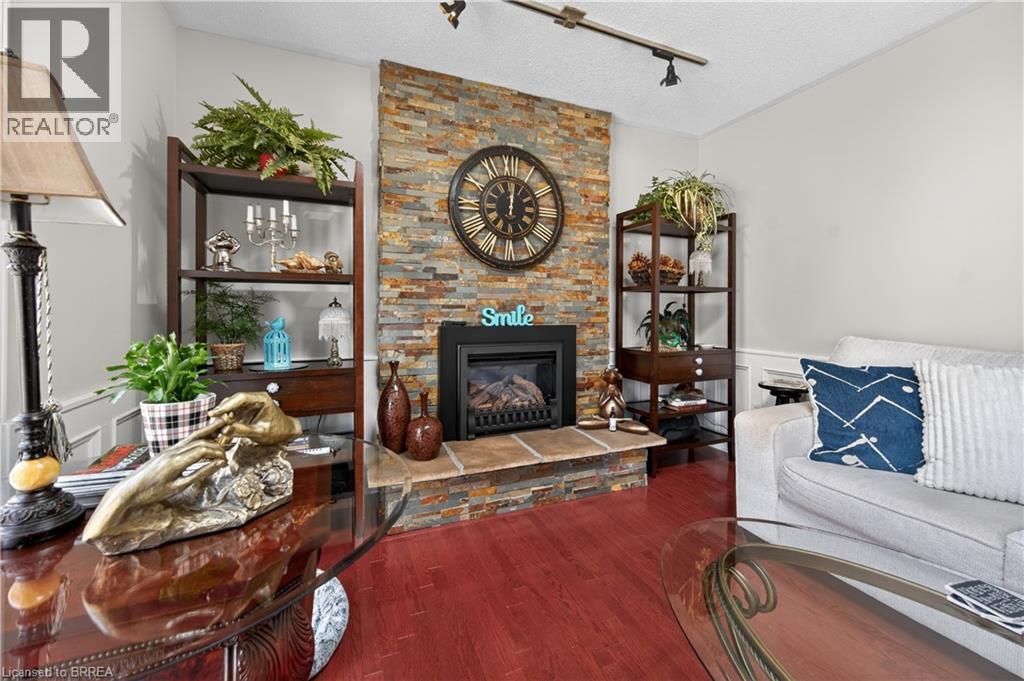 6 WINTER Way, Brantford, Ontario, N3T6E6 — Photo 10