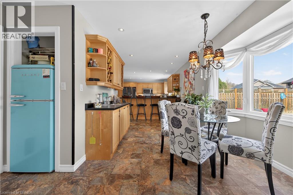 6 WINTER Way, Brantford, Ontario, N3T6E6 — Photo 8