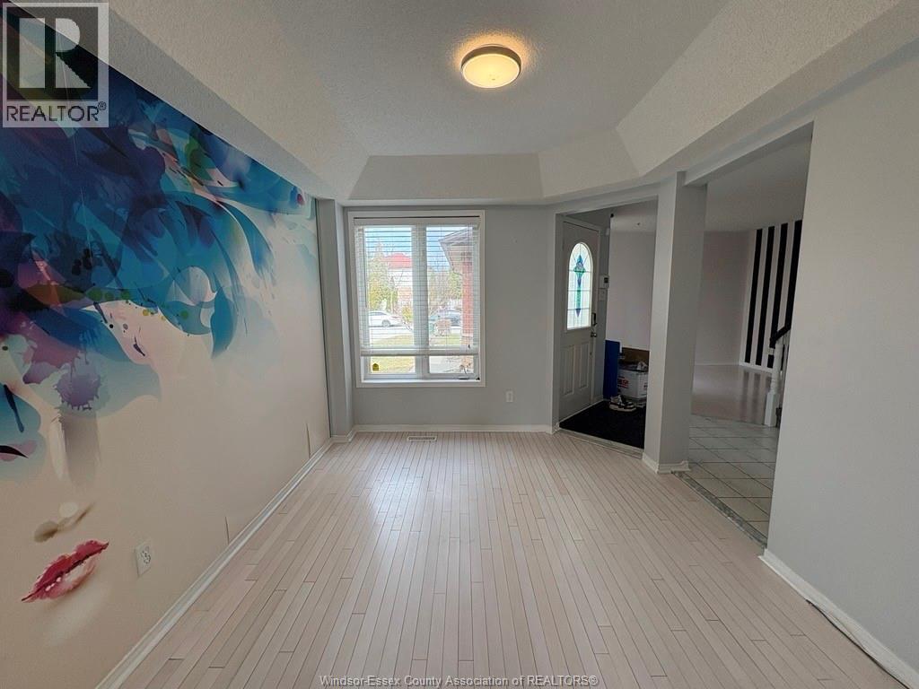 983 PEACH BLOSSOM CRESCENT, Windsor, Ontario, N9G2S2 — Photo 3