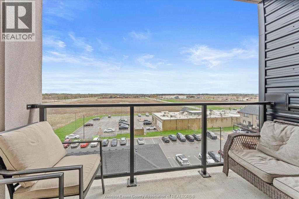 728 BROWNSTONE Unit# 610, Lakeshore, Ontario, N9K0C4 — Photo 2