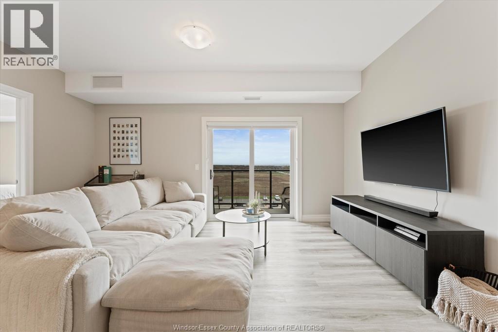 728 BROWNSTONE Unit# 610, Lakeshore, Ontario, N9K0C4 — Photo 4