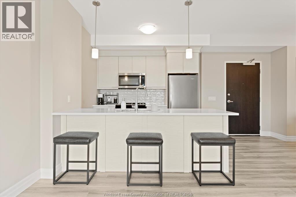 728 BROWNSTONE Unit# 610, Lakeshore, Ontario, N9K0C4 — Photo 5