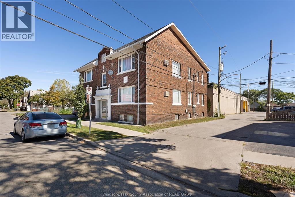 538 Louis AVENUE, Windsor, Ontario, N9A1W8 — Photo 2