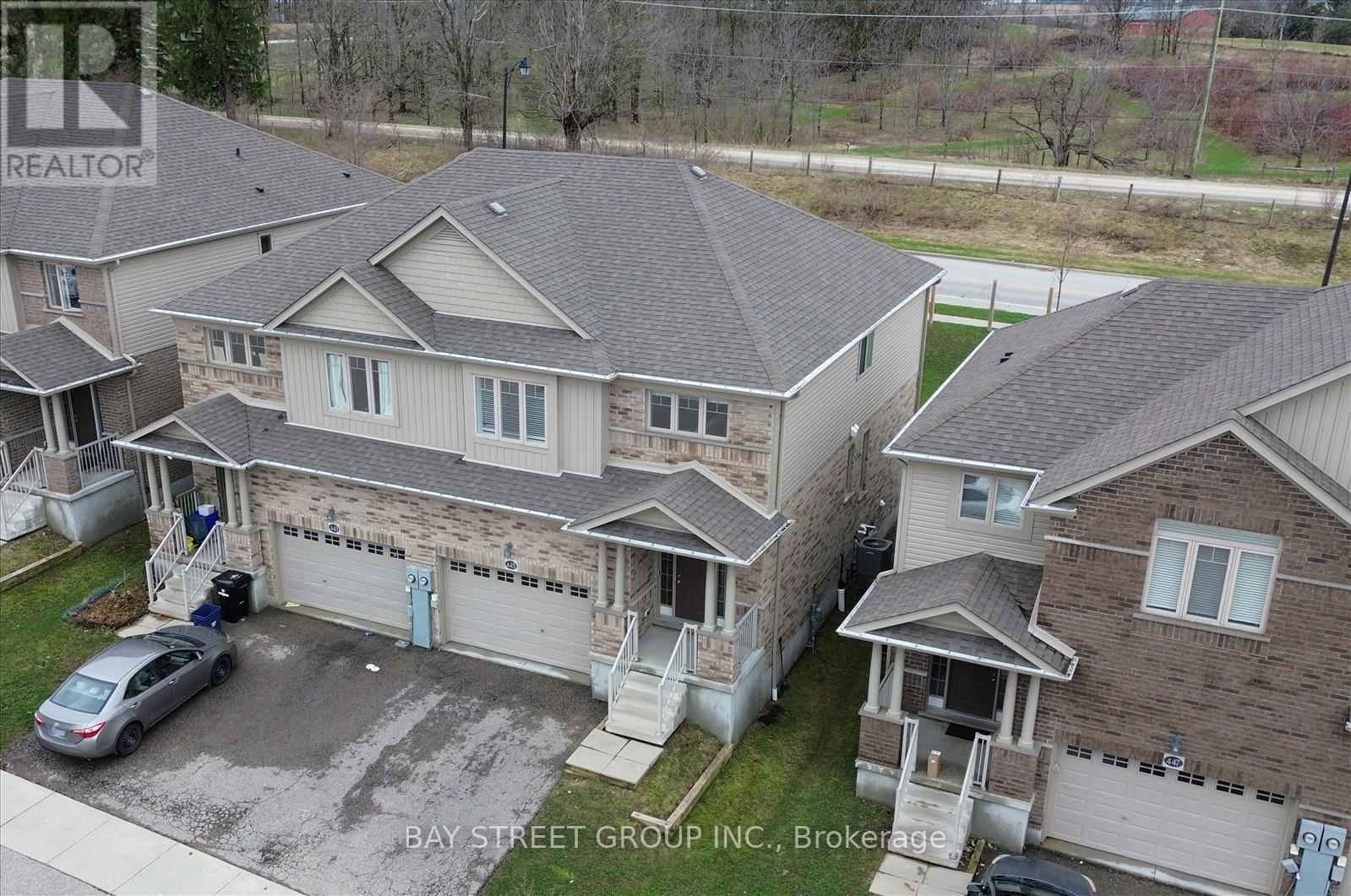 445 AVENS STREET, Waterloo, Ontario, N2V0B6 — Photo 2
