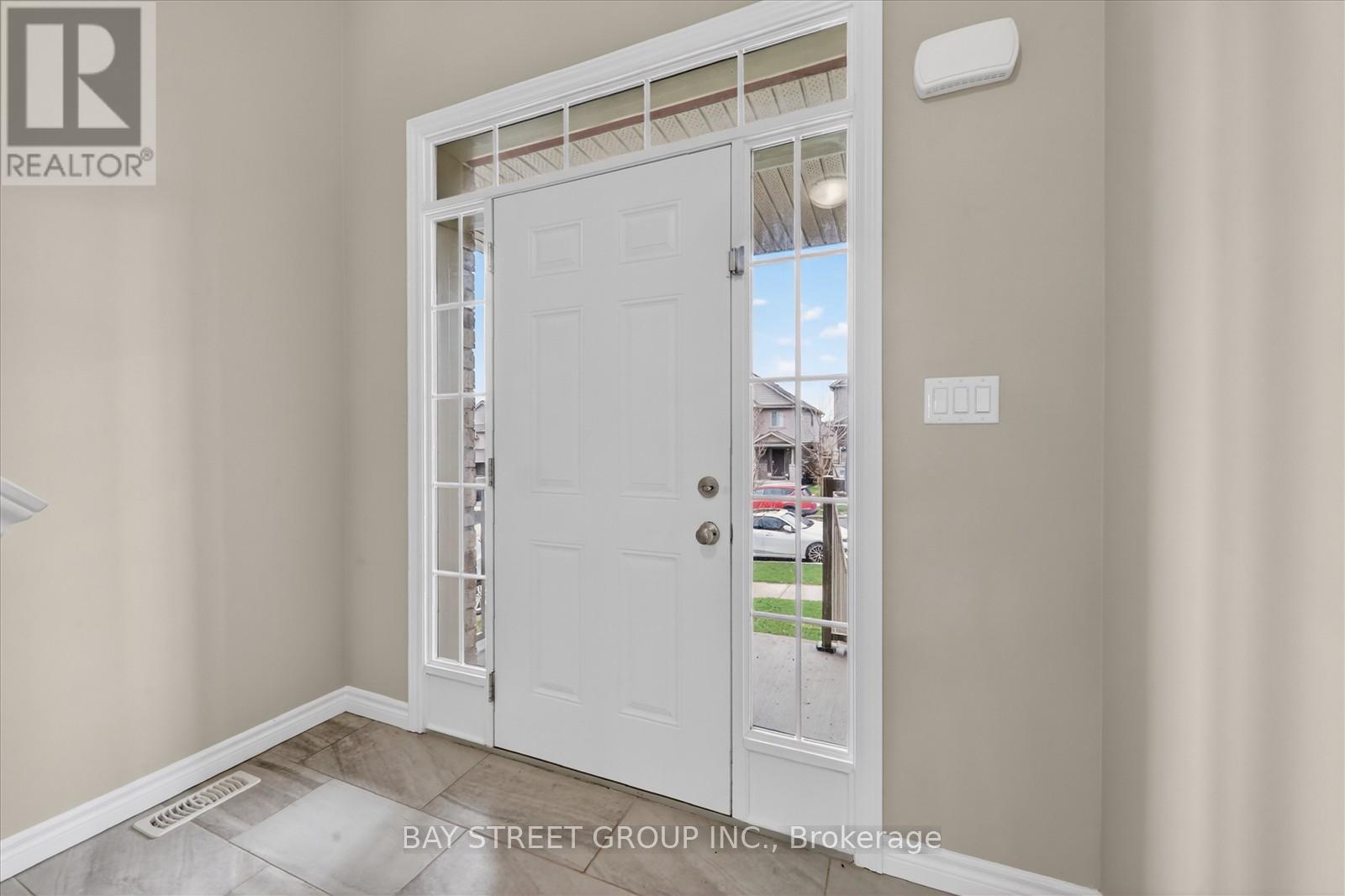 445 AVENS STREET, Waterloo, Ontario, N2V0B6 — Photo 9