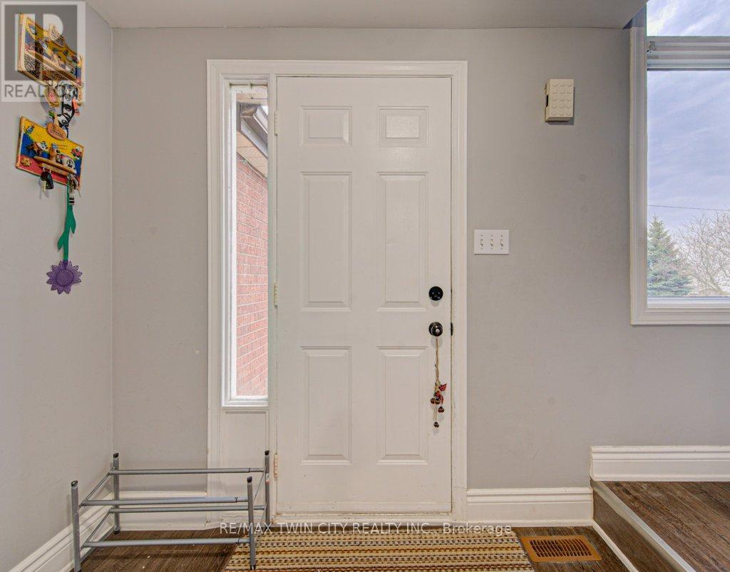 237B THISTLEGLEN PLACE, Waterloo, Ontario, N2T2A6 — Photo 4