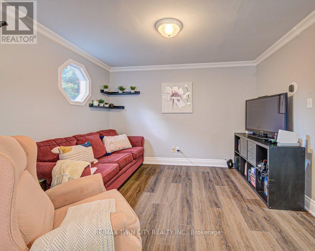 237B THISTLEGLEN PLACE, Waterloo, Ontario, N2T2A6 — Photo 9