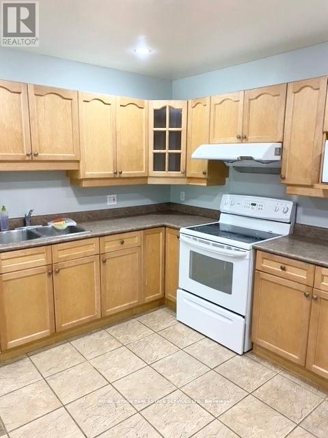 1101 HARROGATE DRIVE, Hamilton (Meadowlands), Ontario, L9K1N1 — Photo 2