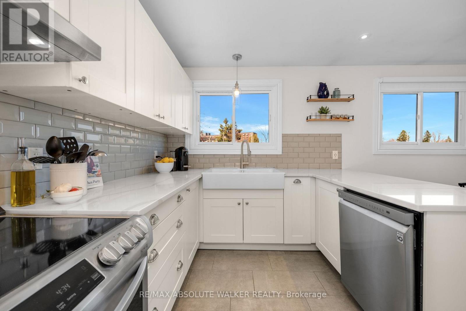 2052 VALLEY DRIVE, Ottawa, Ontario, K1G2P4 — Photo 10
