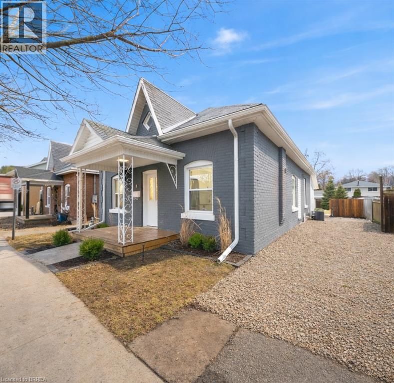 8 MAIN Street, Brantford, Ontario, N3R3X2 — Photo 3