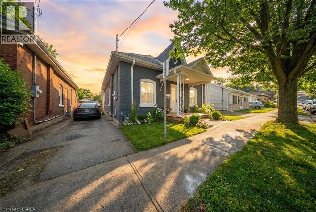 8 MAIN Street, Brantford, Ontario, N3R3X2 — Photo 4