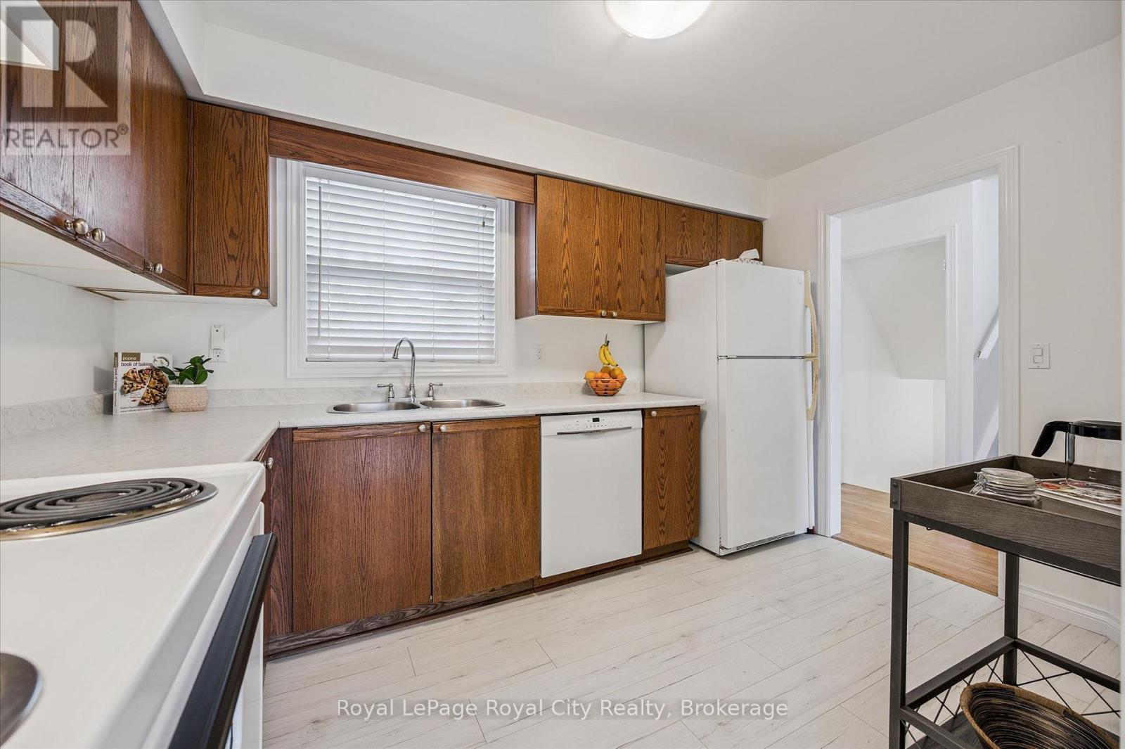 33 FAIRGREEN CLOSE, Cambridge, Ontario, N1T1T6 — Photo 17