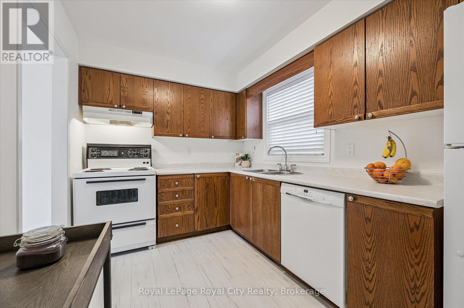 33 FAIRGREEN CLOSE, Cambridge, Ontario, N1T1T6 — Photo 19