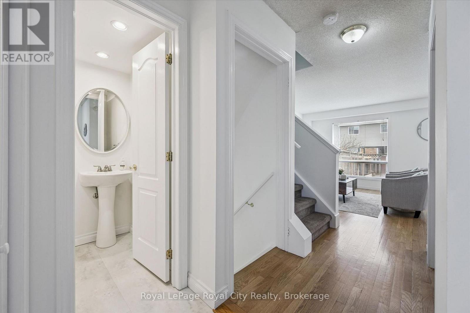 33 FAIRGREEN CLOSE, Cambridge, Ontario, N1T1T6 — Photo 20