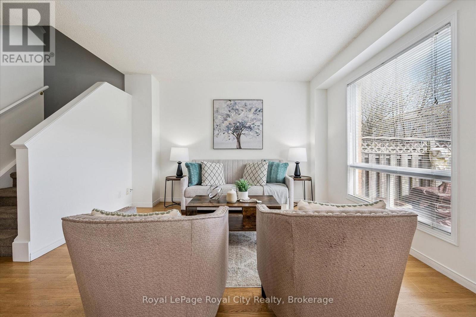 33 FAIRGREEN CLOSE, Cambridge, Ontario, N1T1T6 — Photo 8