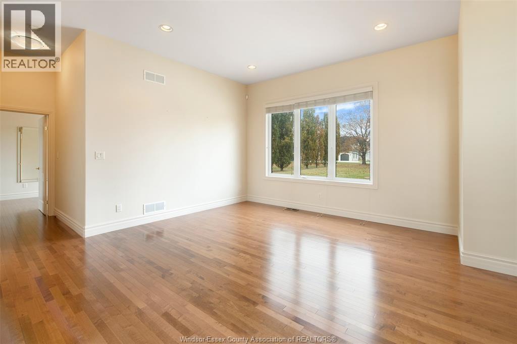 2055 HICKORY LANE, Kingsville, Ontario, N9Y2X9 — Photo 12