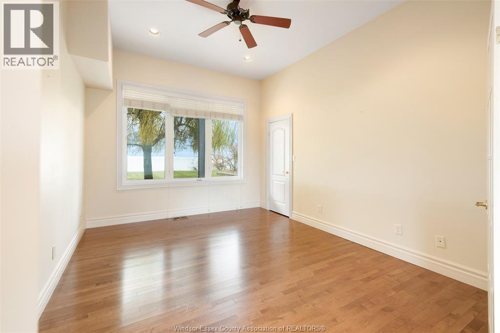 2055 HICKORY LANE, Kingsville, Ontario, N9Y2X9 — Photo 13