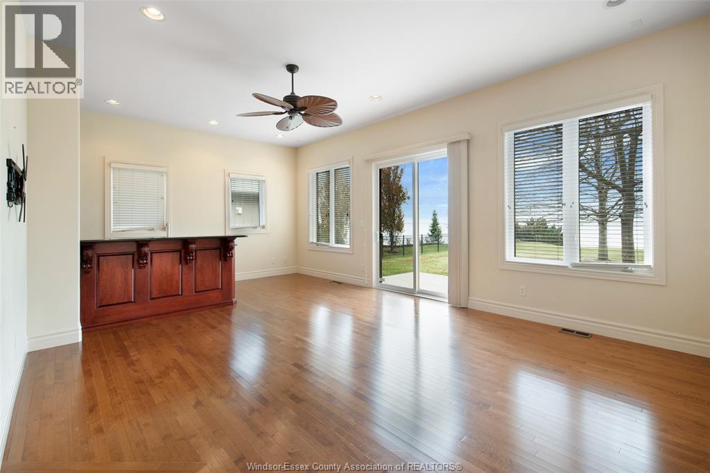 2055 HICKORY LANE, Kingsville, Ontario, N9Y2X9 — Photo 22