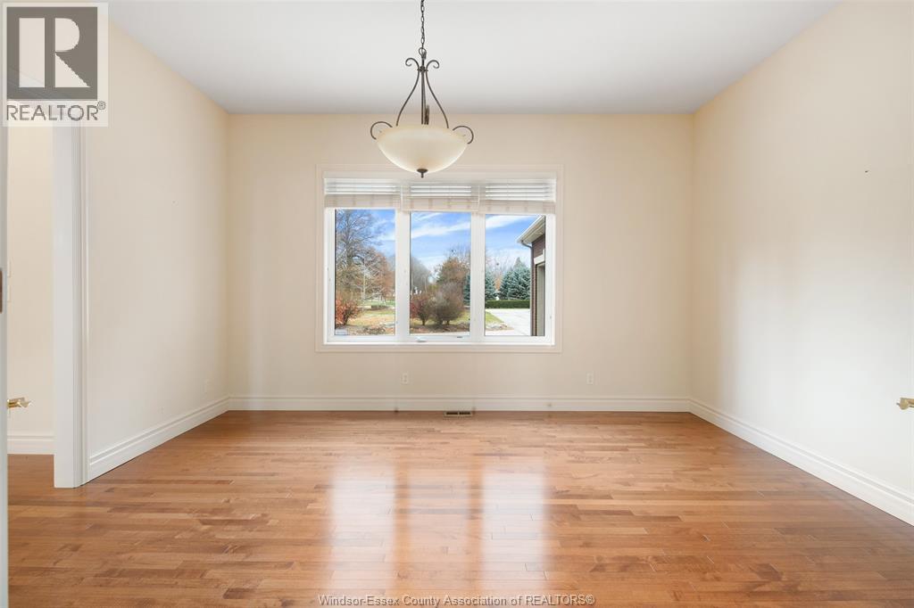 2055 HICKORY LANE, Kingsville, Ontario, N9Y2X9 — Photo 33