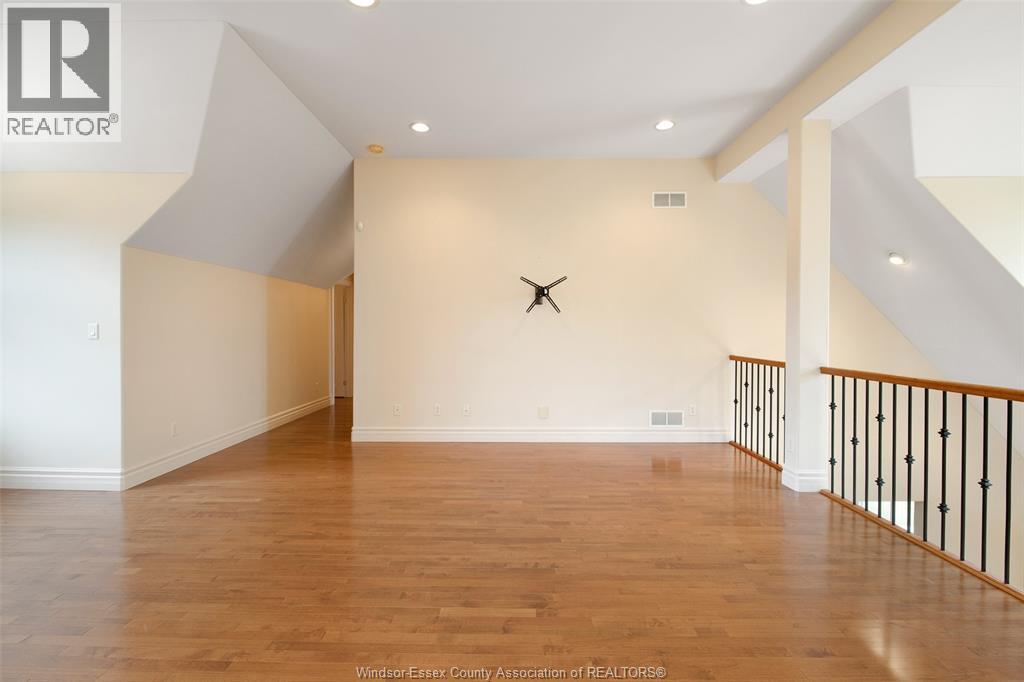 2055 HICKORY LANE, Kingsville, Ontario, N9Y2X9 — Photo 36