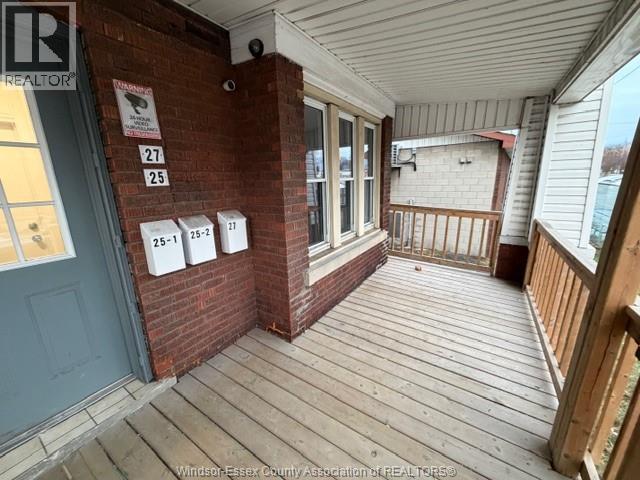 25 GILES BOULEVARD Unit# MAIN LEVEL, Windsor, Ontario, N9A4B6 — Photo 2