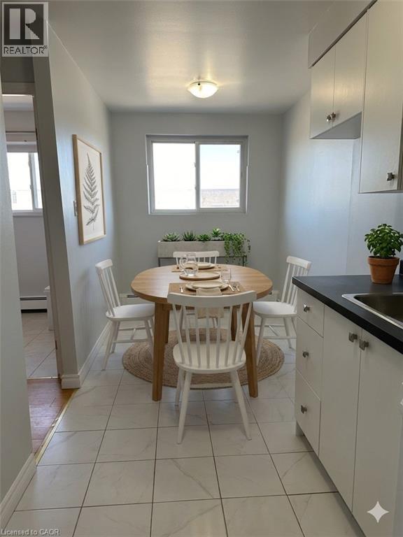 15 MOWAT Boulevard Unit# 14, Kitchener, Ontario, N2E1J1 — Photo 4