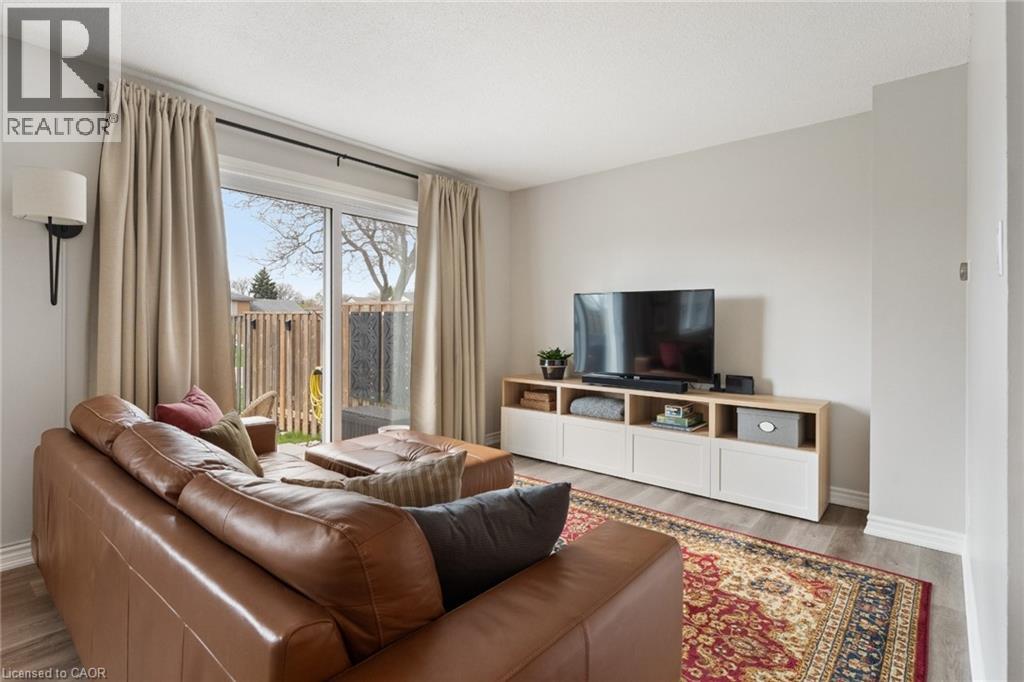 201 QUEEN VICTORIA Drive Unit# 121, Hamilton, Ontario, L8W1W7 — Photo 12