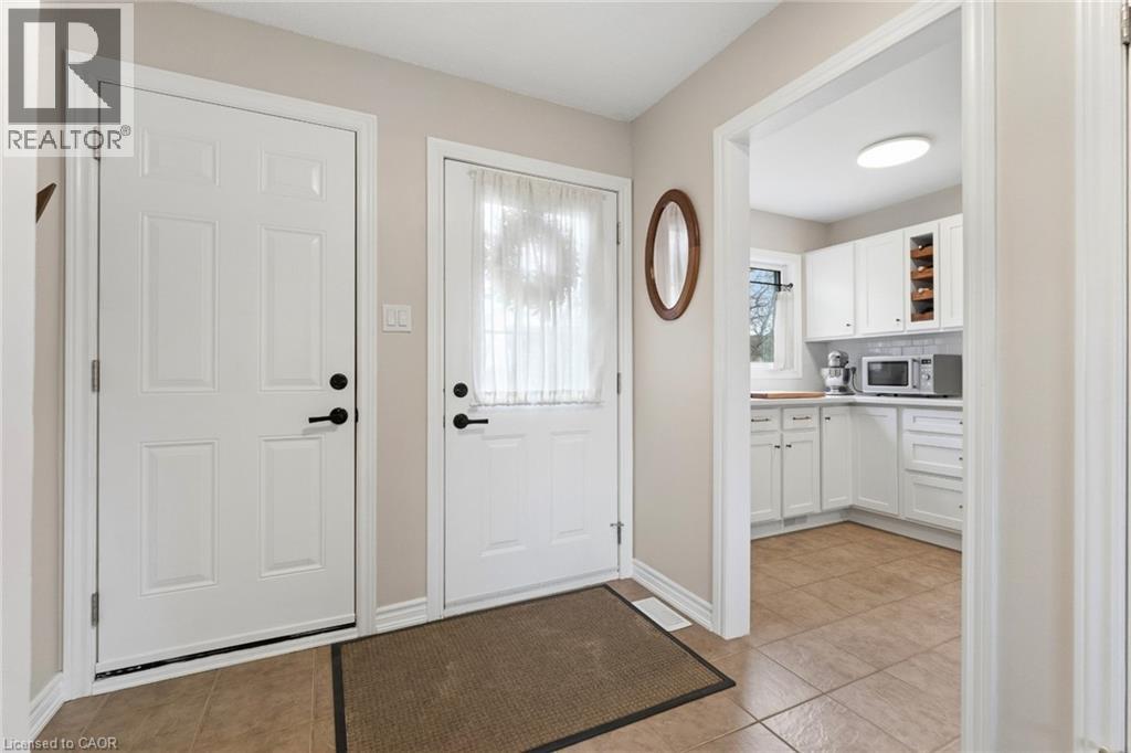 201 QUEEN VICTORIA Drive Unit# 121, Hamilton, Ontario, L8W1W7 — Photo 4