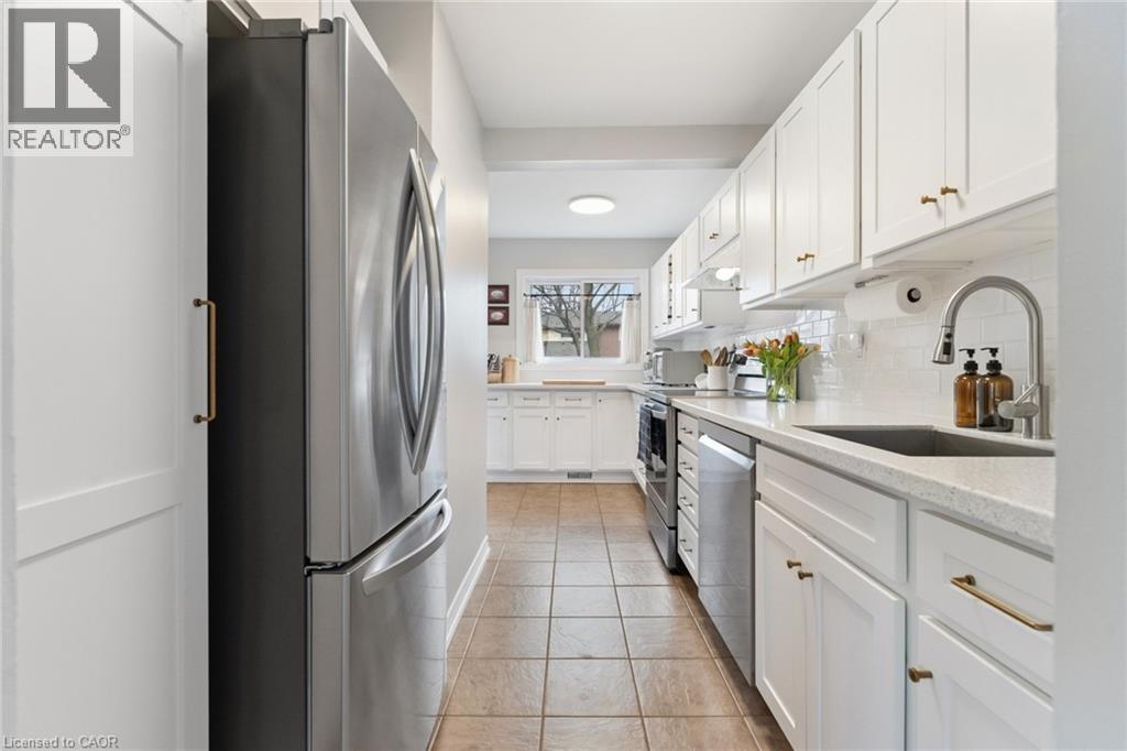 201 QUEEN VICTORIA Drive Unit# 121, Hamilton, Ontario, L8W1W7 — Photo 9