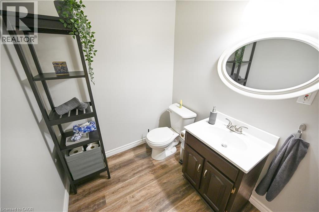 59 EDGEMERE Drive, Cambridge, Ontario, N1P1B3 — Photo 13