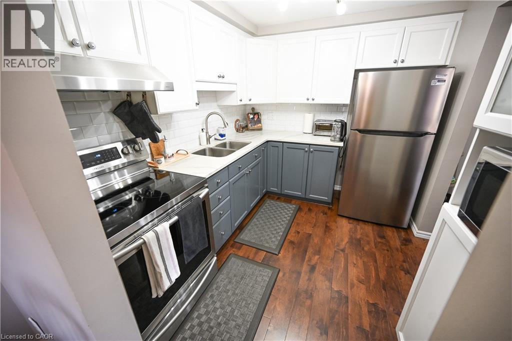 59 EDGEMERE Drive, Cambridge, Ontario, N1P1B3 — Photo 5