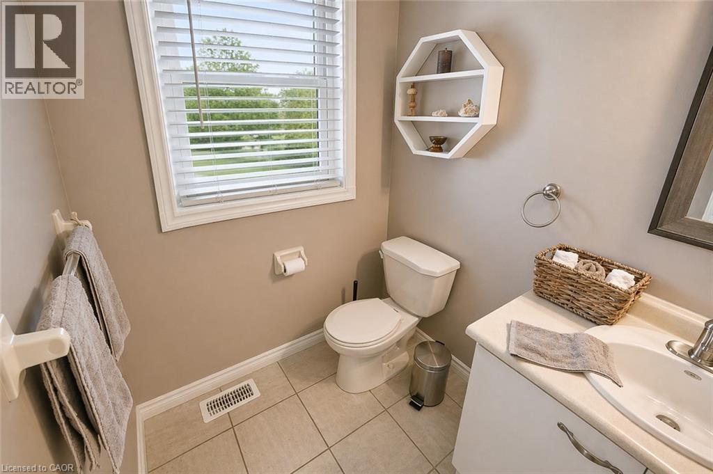 59 EDGEMERE Drive, Cambridge, Ontario, N1P1B3 — Photo 7