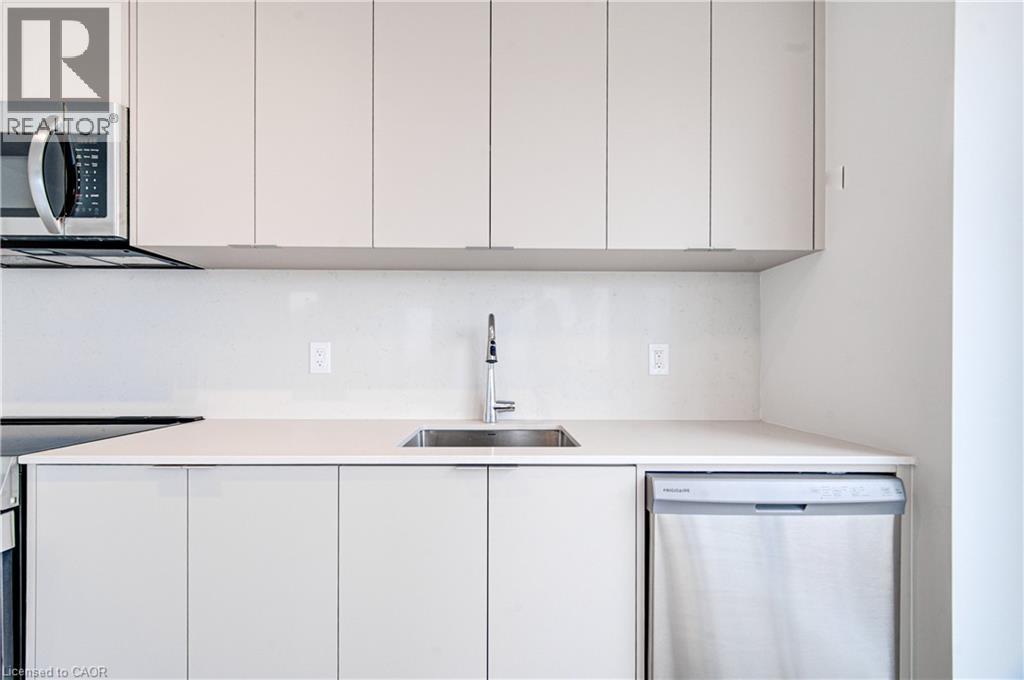 2088 JAMES Street Unit# 1205, Burlington, Ontario, L7R0H2 — Photo 6